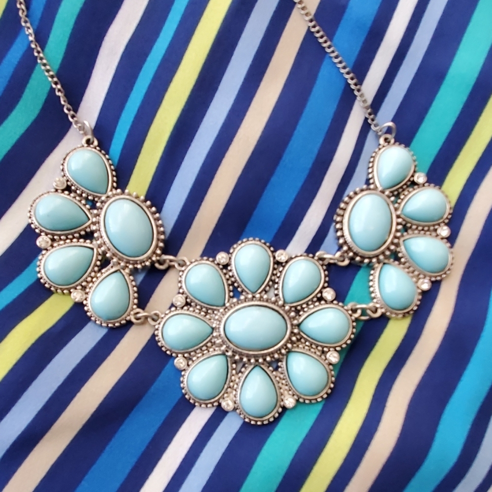 💙 Spaghetti Strap Blouse💙 - Picture 4 of 6